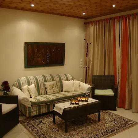 Guest house Bistola 4*